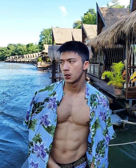 ใหญ่...ไม่ได้ยัด