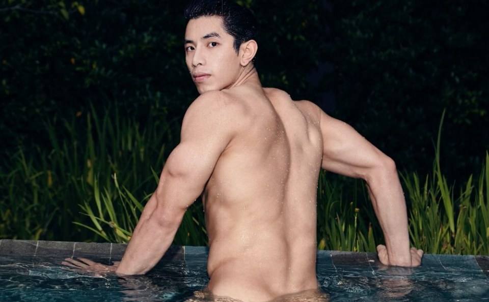 หนุ่มหล่อขึ้นปก 232