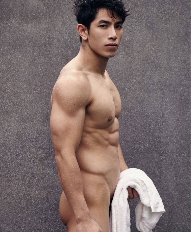 หนุ่มหล่อขึ้นปก 232