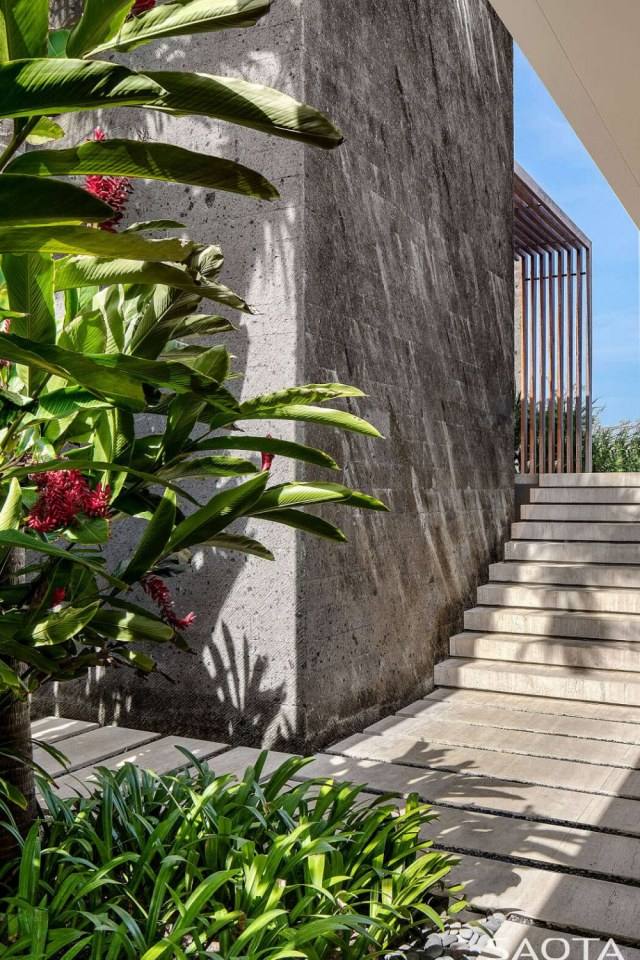 Uluwatu Residence by SAOTA