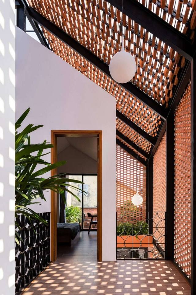 OldMeetsNew House by Block Architects