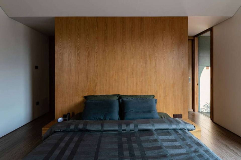 OldMeetsNew House by Block Architects