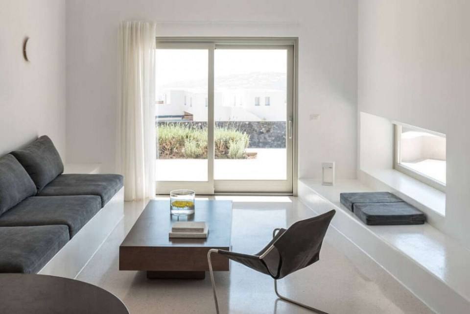 Summer Residence by Kapsimalis Architects