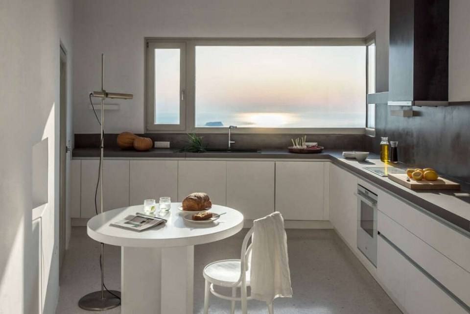 Summer Residence by Kapsimalis Architects