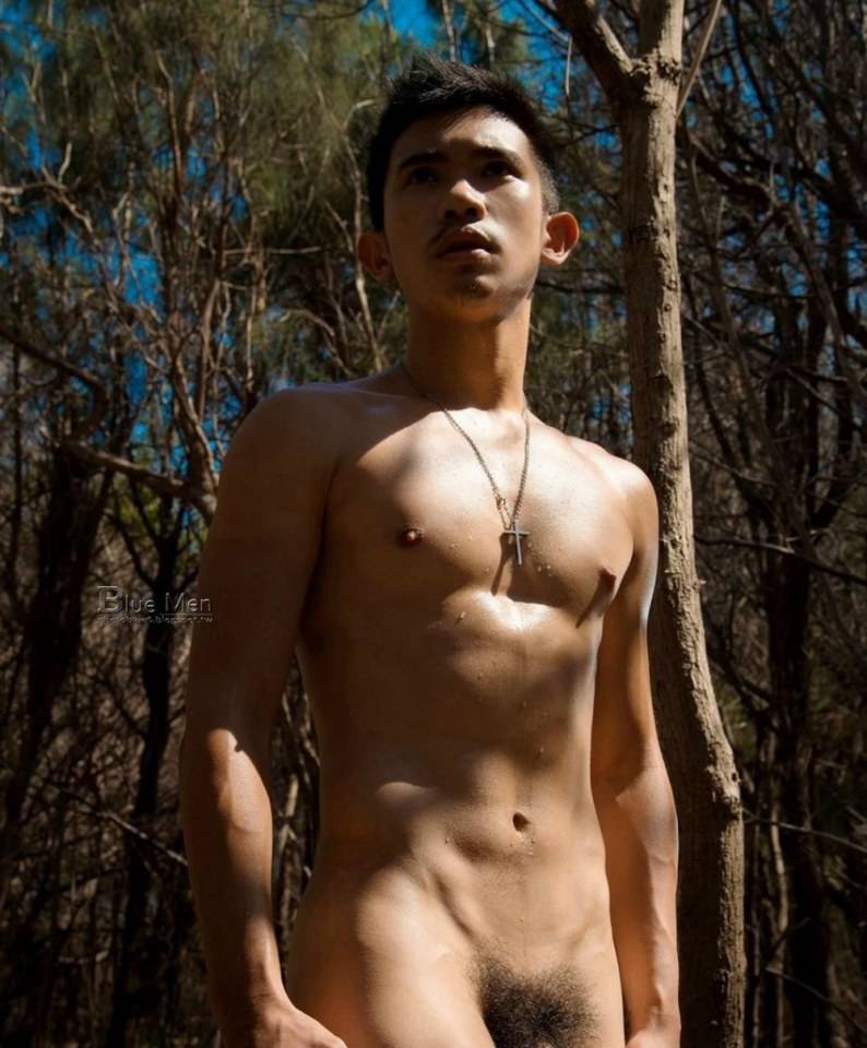 หนุ่มหล่อขึ้นปก 238