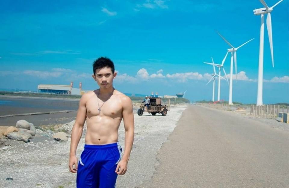 หนุ่มหล่อขึ้นปก 238