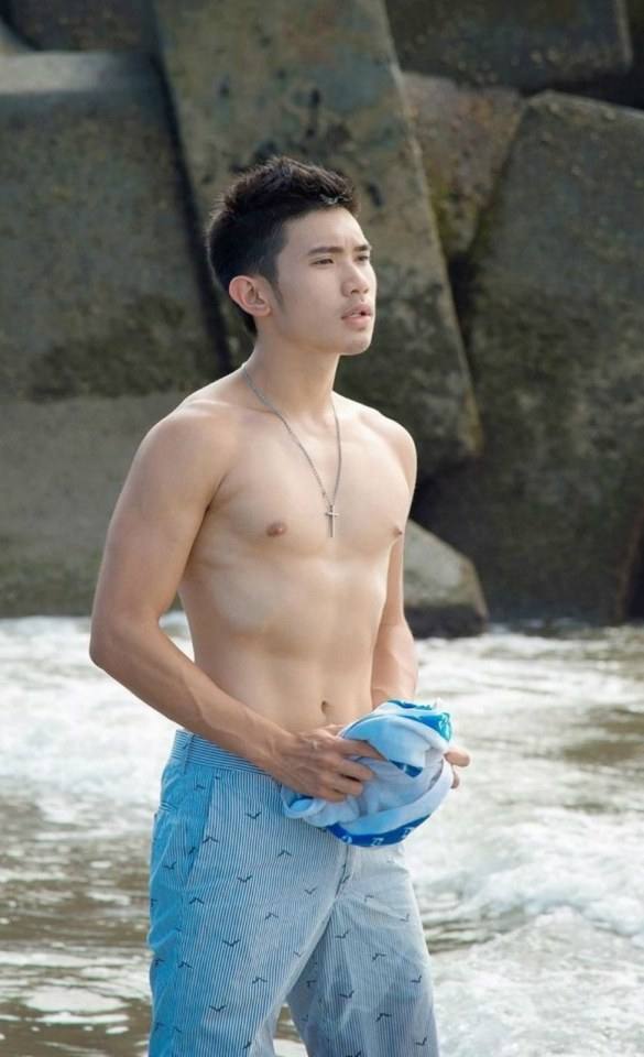 หนุ่มหล่อขึ้นปก 238
