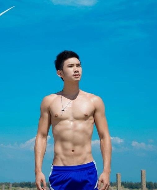 หนุ่มหล่อขึ้นปก 238