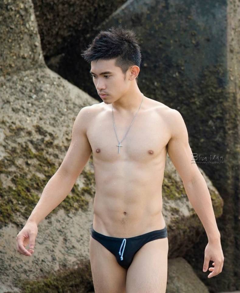 หนุ่มหล่อขึ้นปก 238