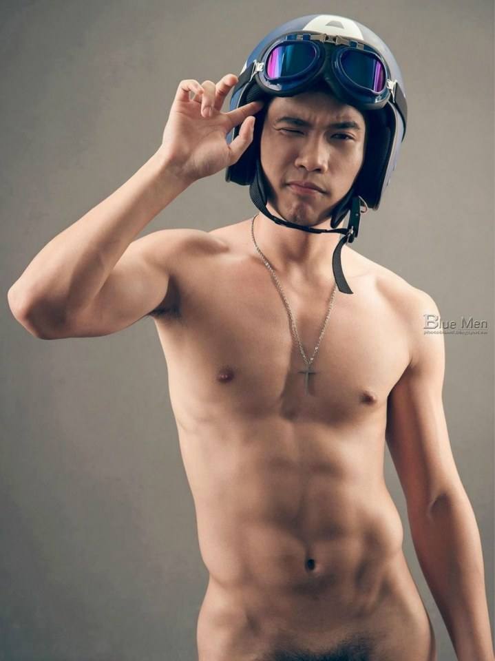 หนุ่มหล่อขึ้นปก 238