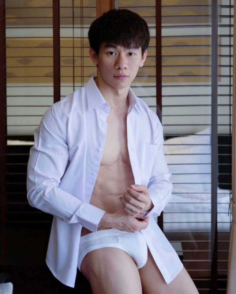 ขาสั่นไปหมดแล้ว