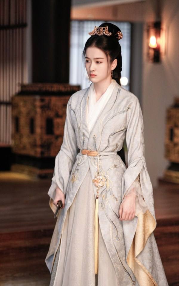 ละคร องค์หญิงผมขาว Princess Silver 《白发》 2018 3