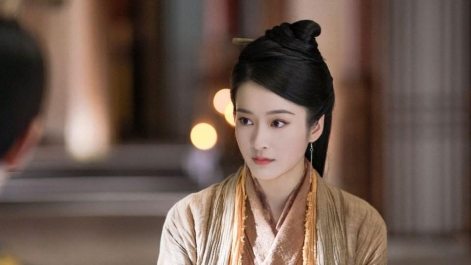 ละคร องค์หญิงผมขาว Princess Silver 《白发》 2018 3