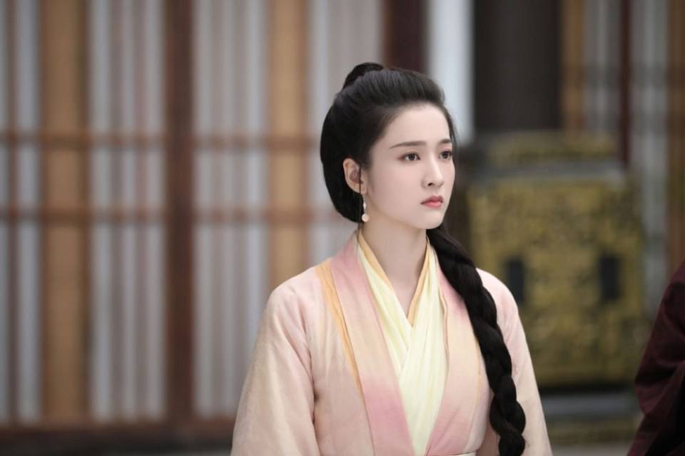 ละคร องค์หญิงผมขาว Princess Silver 《白发》 2018 3
