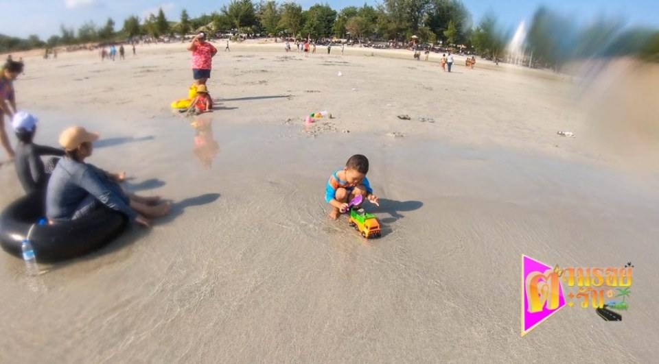 หาดน้ำใส