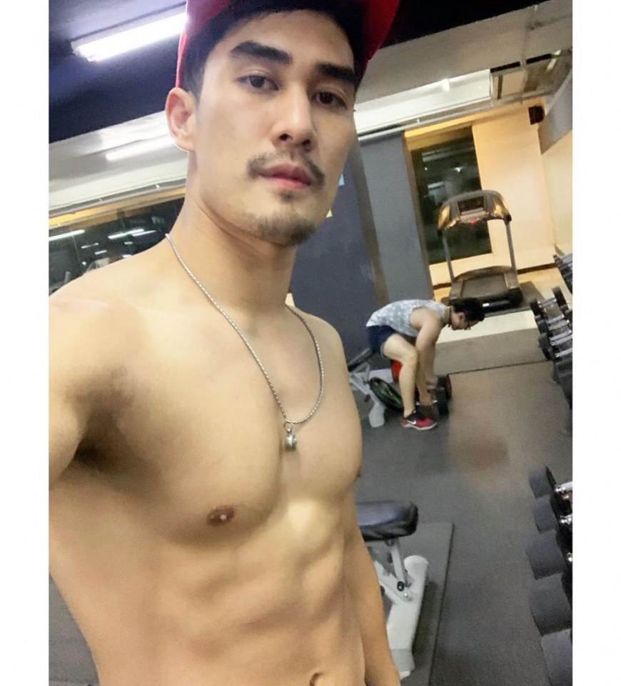 ทะเล้นอ่า  อ๊อกๆ