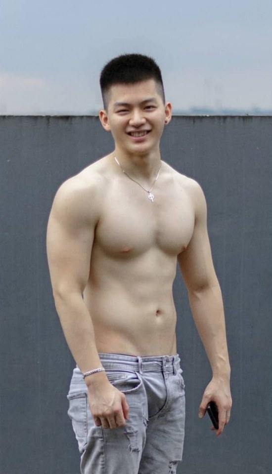 ทะเล้นอ่า  อ๊อกๆ