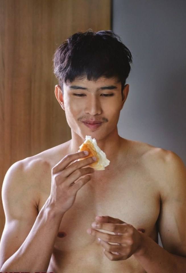 หนุ่มหล่อขึ้นปก 260
