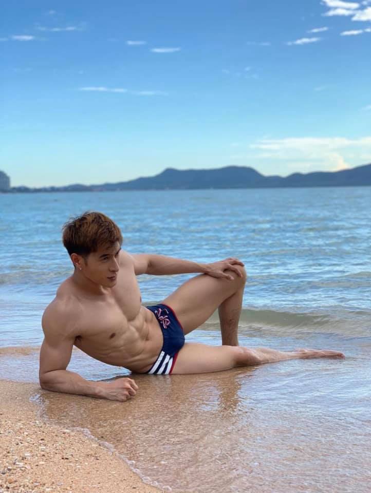 Picpostของฉัน(2019)ปีหมูทอง *v* ใบไม้ที่ปลิดปลิว 02
