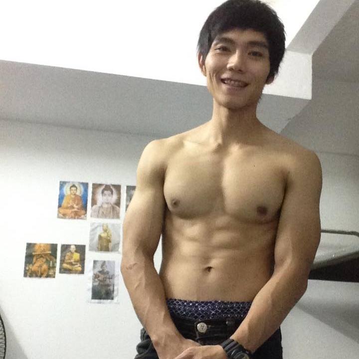 ถอดโชว์เรือนร่าง 2552