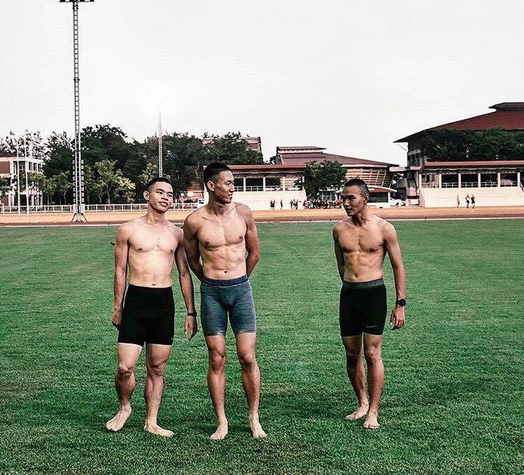 ถอดโชว์เรือนร่าง 2552