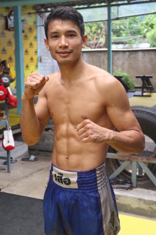 ถอดโชว์เรือนร่าง 2554