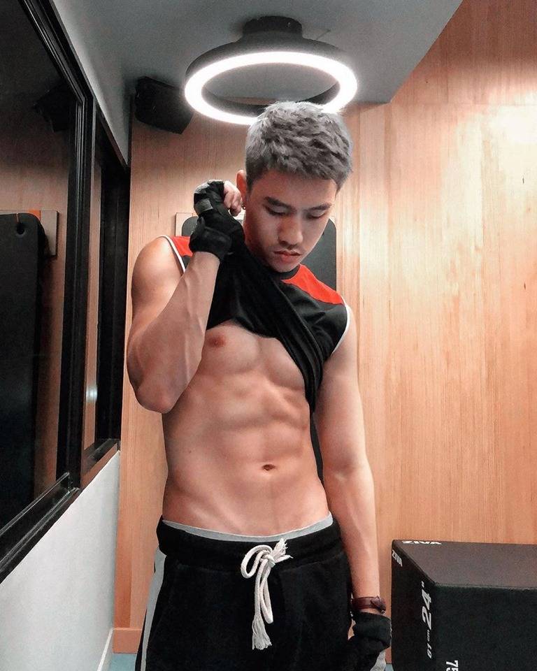 Picpostของฉัน(2019)ปีหมูทอง *v* ใบไม้ที่ปลิดปลิว 04
