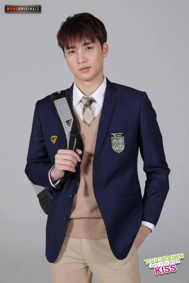 หล่อโอปป้าสุด! มีน พีรวิชญ์ ในภาพยนตร์ Touchdown Kiss วัยร้าย คว้าใจ พิชิตฝัน