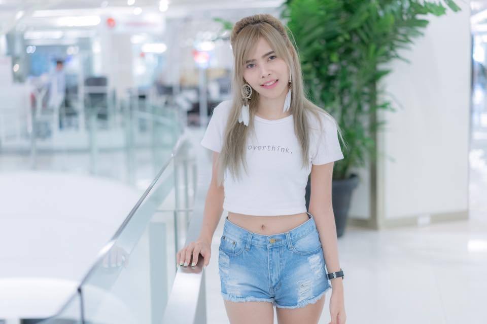 ไฮโซสาวสวยปุ๊กปิ๊ก กัญญ์สิณีณัฐ