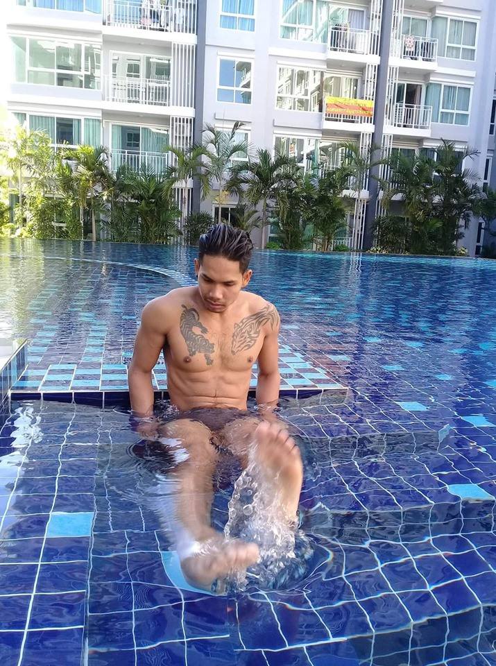 ถอดโชว์เรือนร่าง 2564