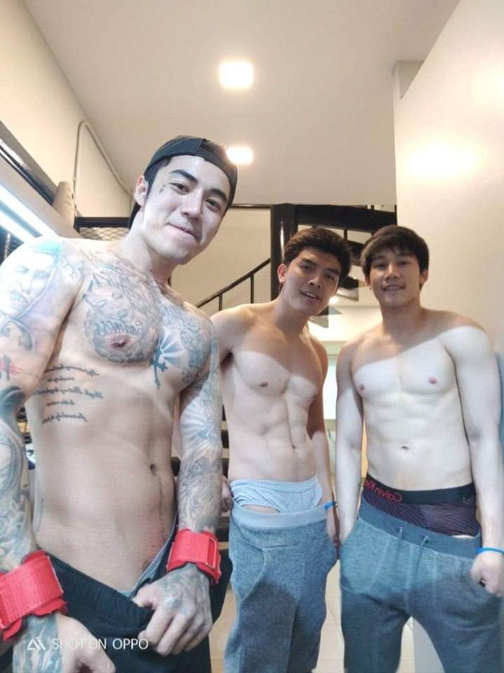 ถอดโชว์เรือนร่าง 2564