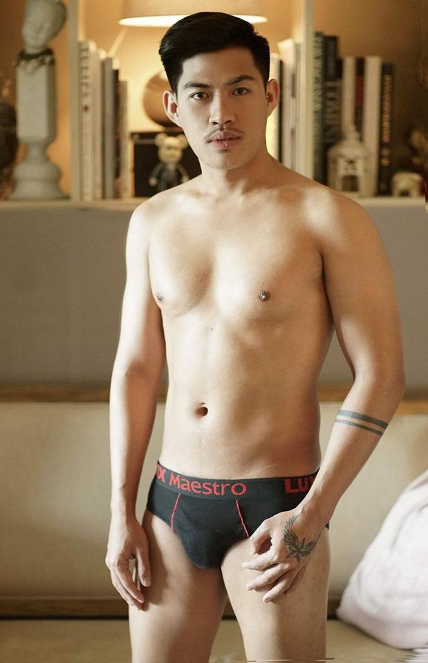 ถอดโชว์เรือนร่าง 2564