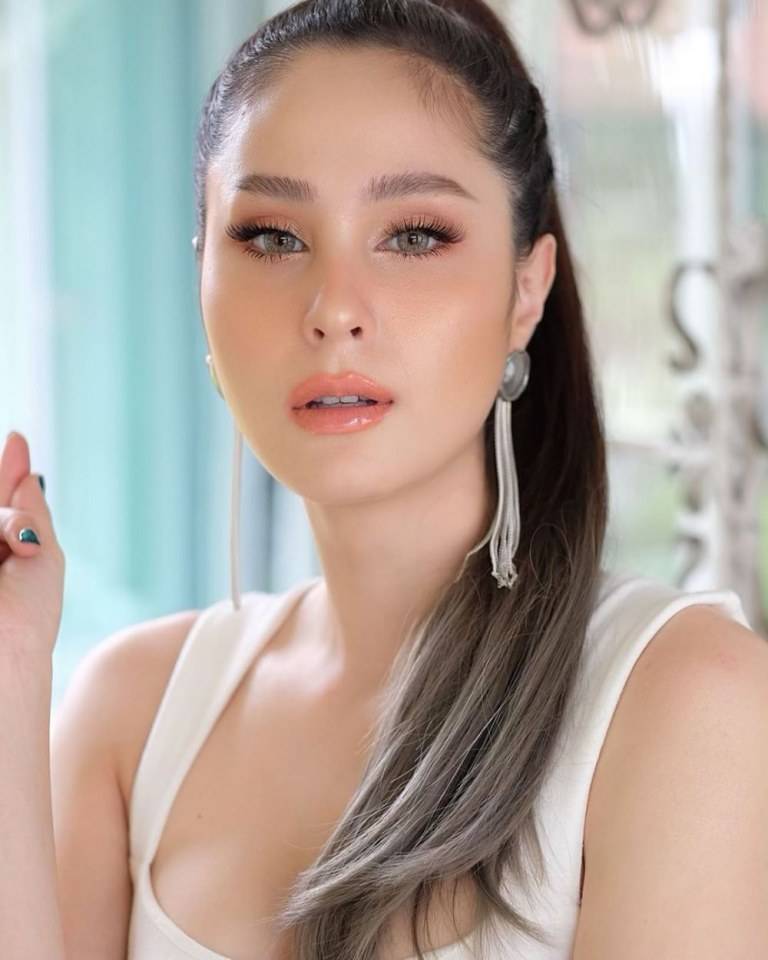 ขวัญ อุษามณี