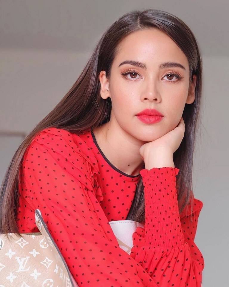 ญาญ่า อุรัสยา