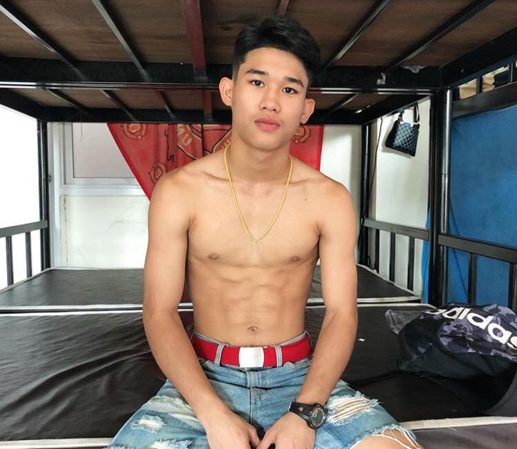 หุ่นแซ่บแต่เด็ก #32