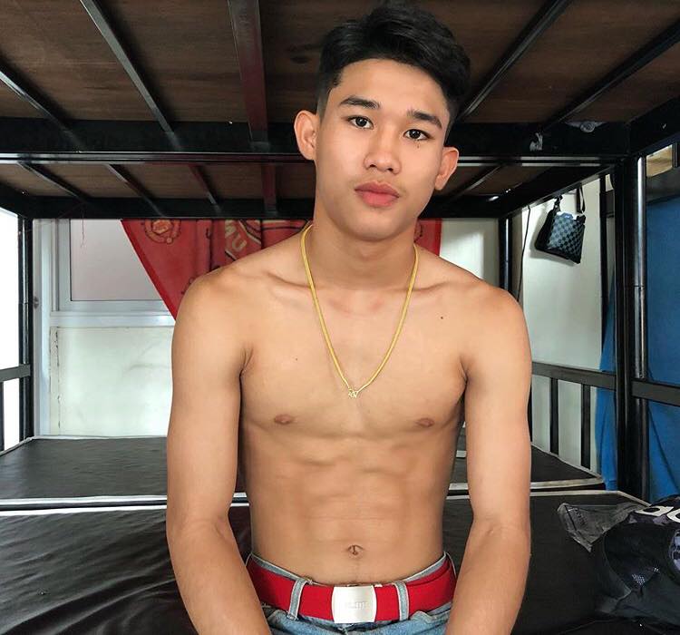 หุ่นแซ่บแต่เด็ก #32