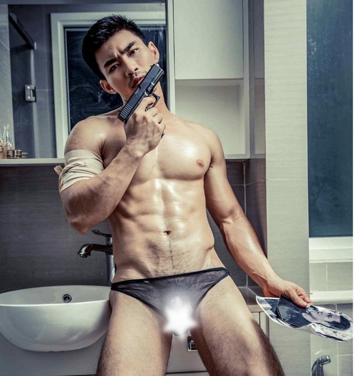 หนุ่มหล่อขึ้นปก 272