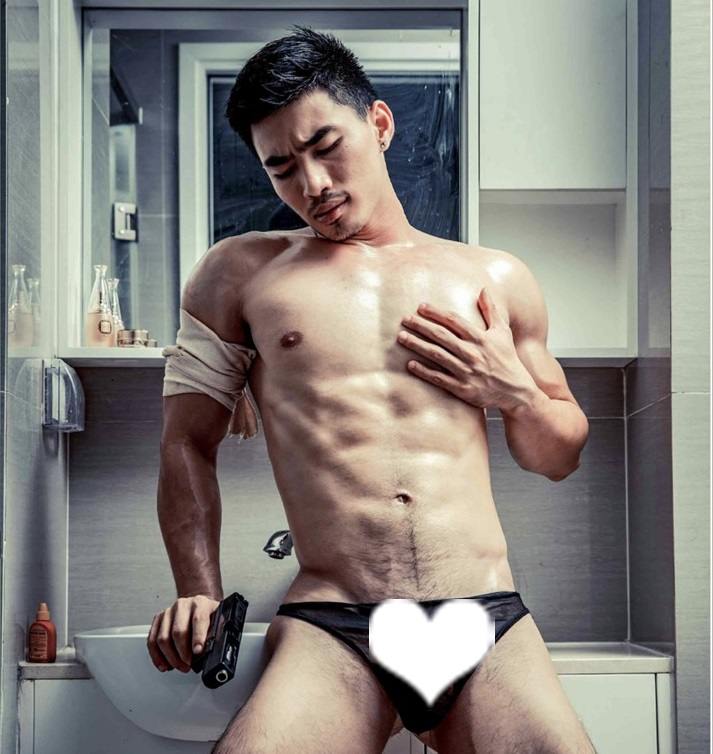 หนุ่มหล่อขึ้นปก 272