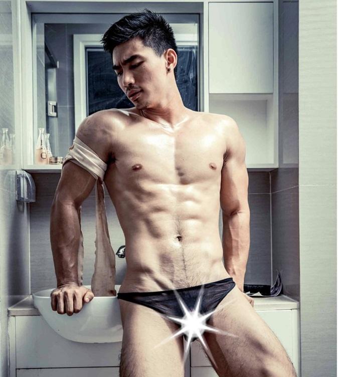 หนุ่มหล่อขึ้นปก 272