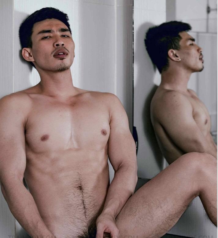 หนุ่มหล่อขึ้นปก 272.1
