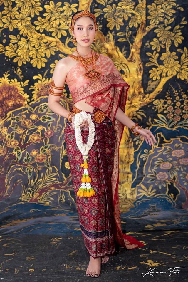 พระครูนิลบรรพตเทพสุดา