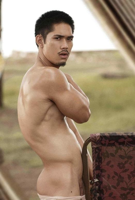 หนุ่มหล่อขึ้นปก 275