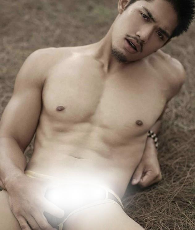 หนุ่มหล่อขึ้นปก 275