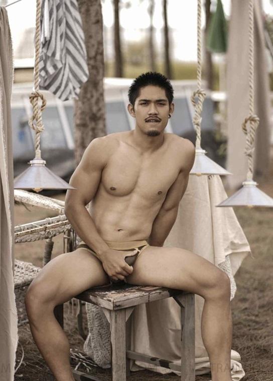 หนุ่มหล่อขึ้นปก 275
