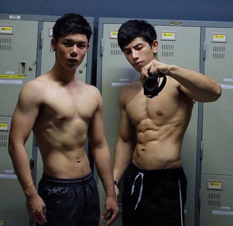 ถ่ายเองกับมือ 30