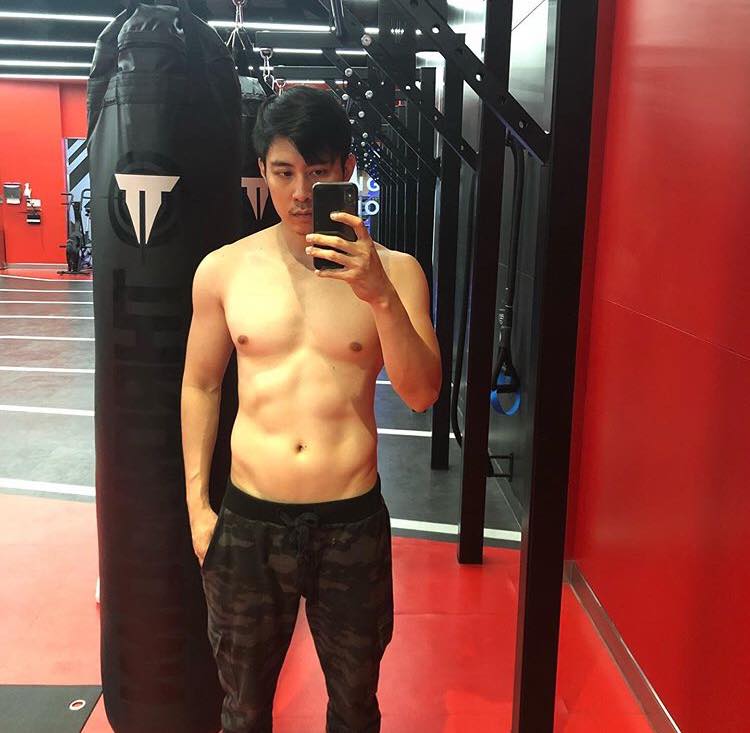 ถ่ายเองกับมือ 31