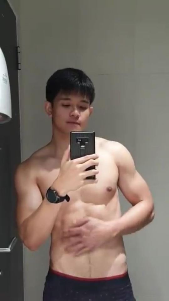 ถ่ายเองกับมือ 35