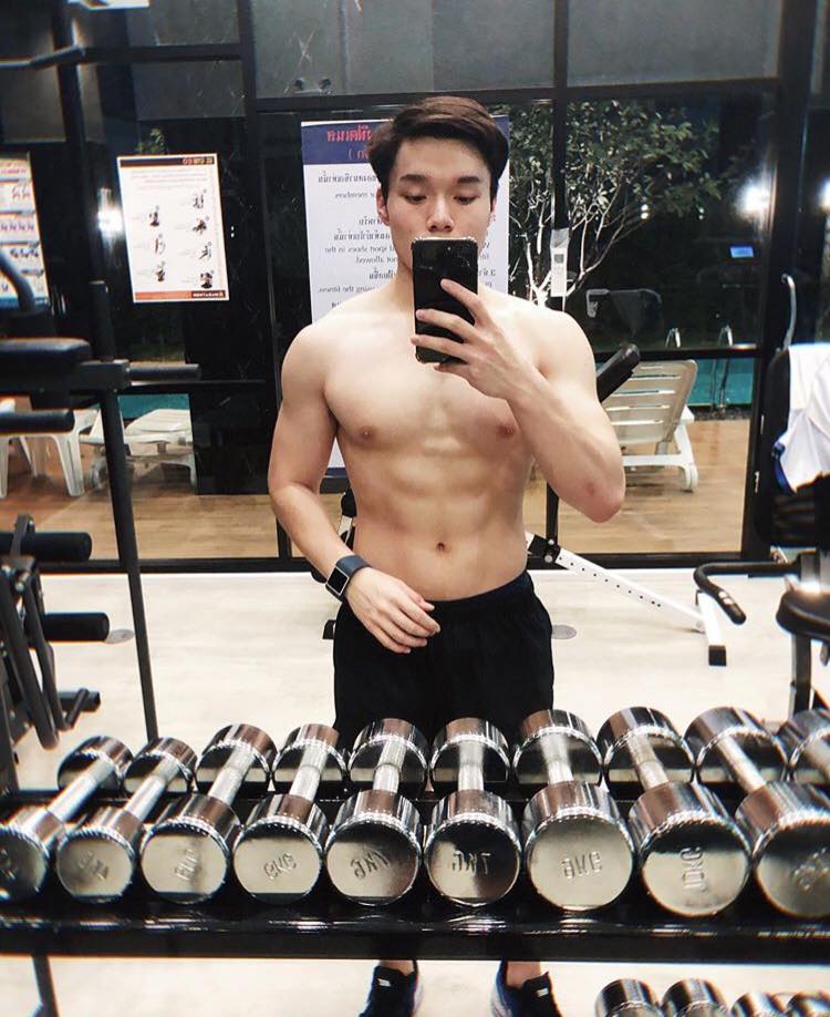 ถ่ายเองกับมือ 42