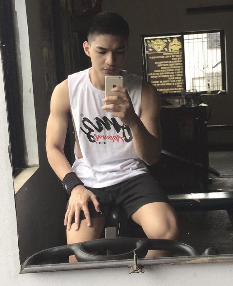 ถ่ายเองกับมือ 42