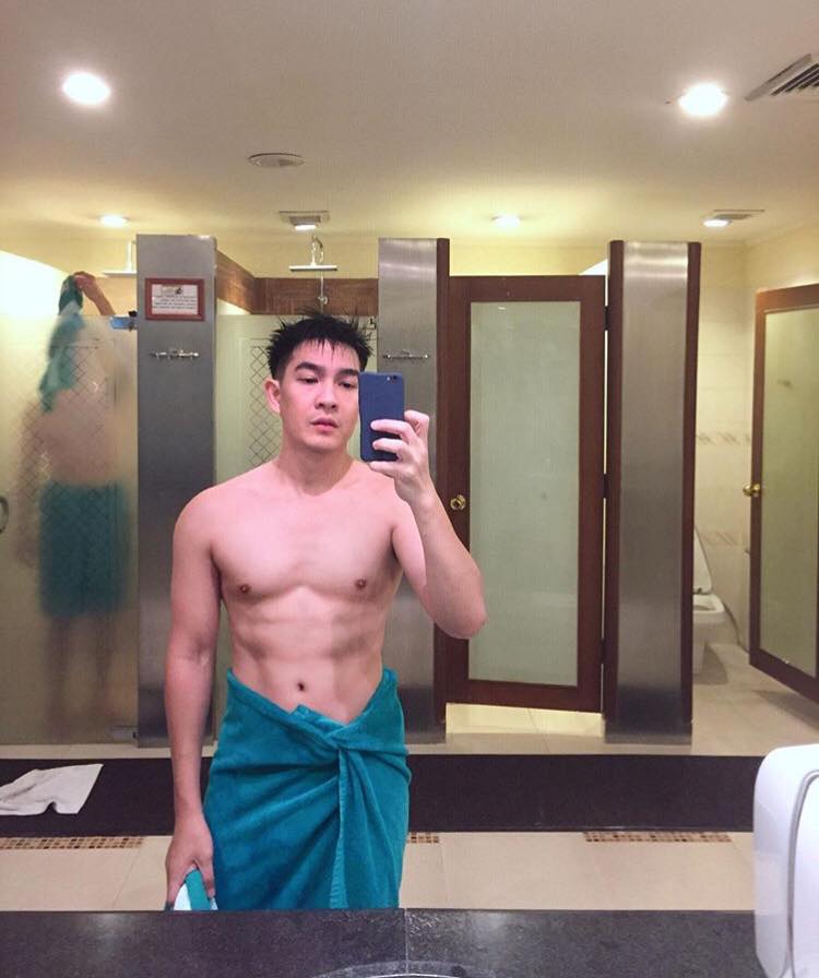 ถ่ายเองกับมือ 43